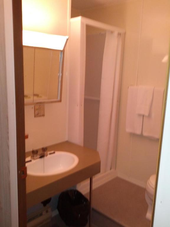 Bear Country Inn Churchill Quarto foto